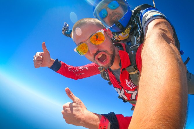 Tandem Skydiving Algarve 10.000ft — 3500m - What To Expect and Additional Information