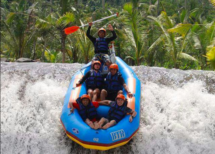 Telaga Waja: White Water Rafting With Lunch - Experience Highlights