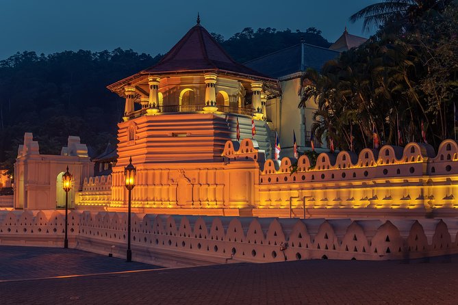 Temple of The Sacred Tooth Relic Entrance Ticket - Experience Overview