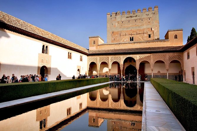 The Alhambra Palace: Self-Guided Audio Tour on Your Phone (Without Ticket) - Alhambra Palace Location Details