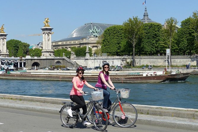 The Wonders of Paris by Bike (Day) - Embrace the Local Culture