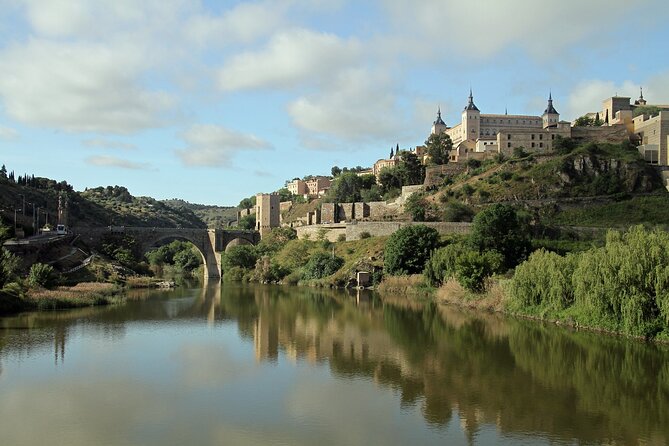 Toledo Day Trip From Madrid With Cathedral Admission - Explore Gothic Architecture in Toledo