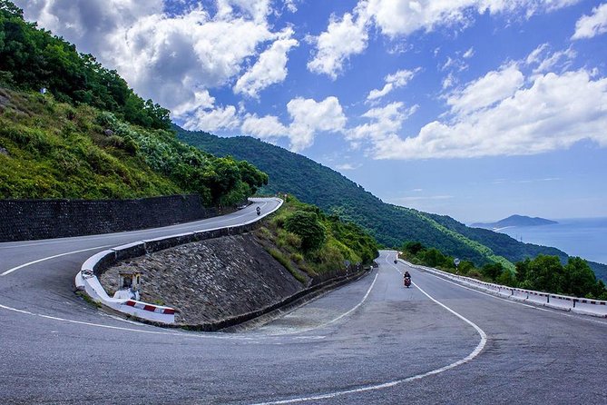 Top Gear Hai Van Pass Between Hoi an or Da Nang to Hue - Best Time to Travel