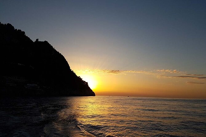 Tour in a Typical Boat of Capri at Sunset (2 Hours) - Accessibility Information