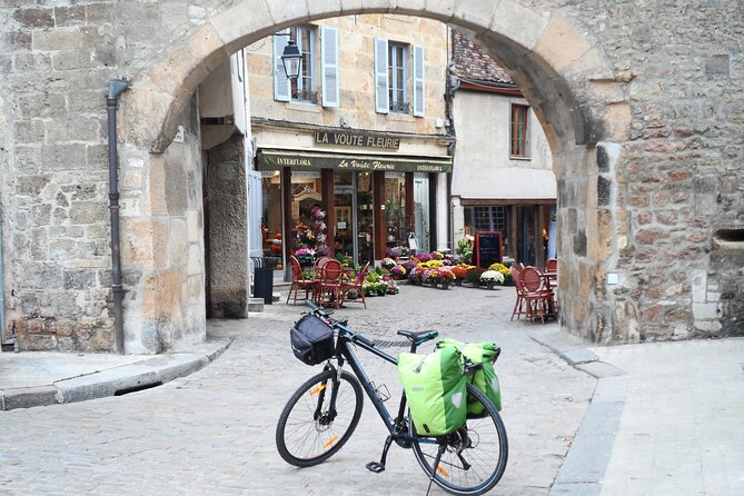 Touristic Highlights of Semur-En-Auxois a Private Half Day Tour With a Local - Scenic Views