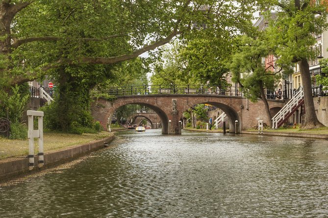 Touristic Highlights of Utrecht on a Half Day (4 Hours) Private Tour - Charming Canals Exploration