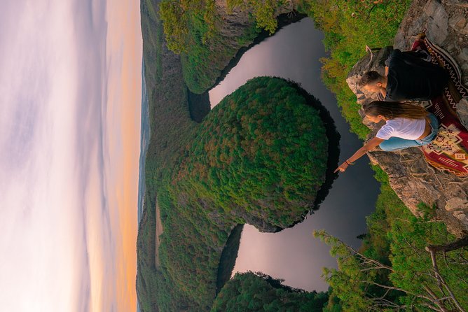 Trip to Czech Horseshoe Bend - Scenic Hike Experience