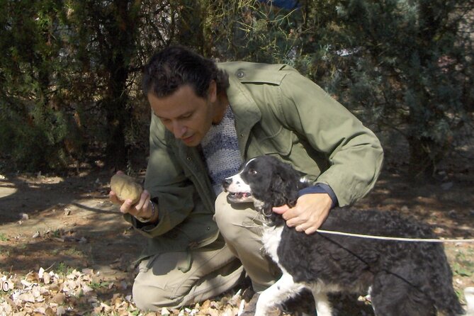 Truffle Hunting in San Miniato Tuscany With Trained Dogs - Inclusions