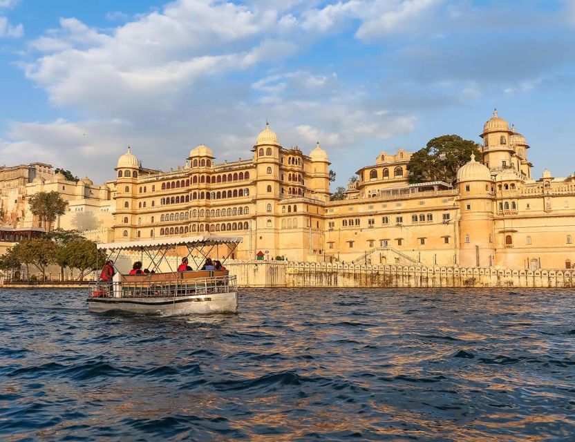 Udaipur: Private Sightseeing Guided City Tour in Udaipur - Private Group Options and Benefits