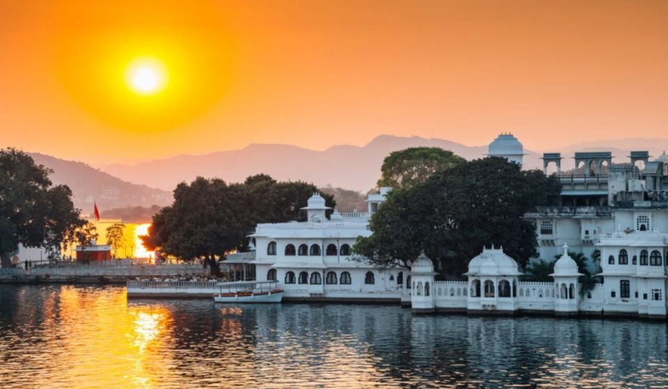 Udaipur U N E S C O Heritage Day Tour - Experience Highlights