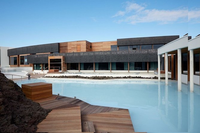 Unique Bathing in an Icelandic Hot Springs at the Blue Lagoon - Bathing Experience and Facilities