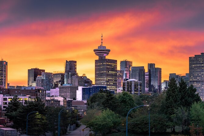 Vancouver Small Group Night Tour W/Capilano Grouse Mtn Dinner - Itinerary Overview