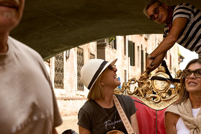 Venice Art Walking Tour With Traditional Spritz and Gondola Ride - Schedule