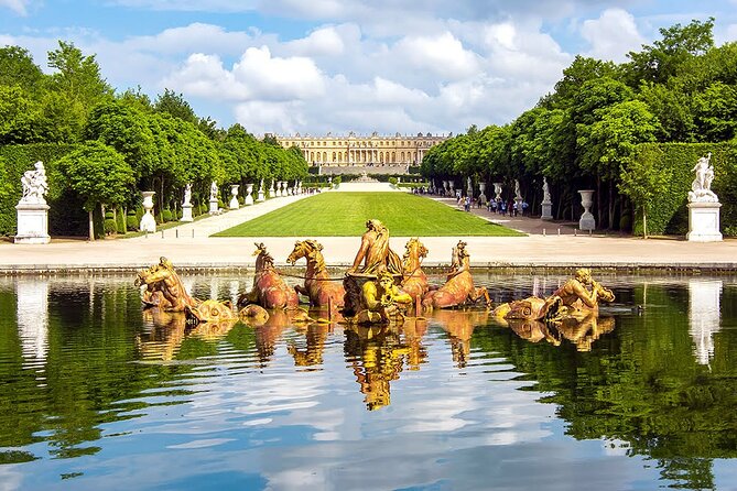 VERSAILLES CASTLE Private Round-Trip Transfer From Paris in Car - Private Round-Trip Transfer Benefits