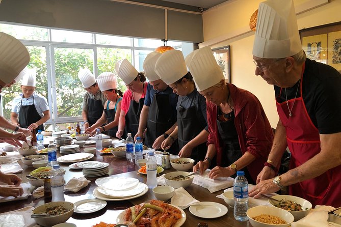 Vietnamese Food Cooking Class in Hanoi With Market Experience - Logistics and Expectations