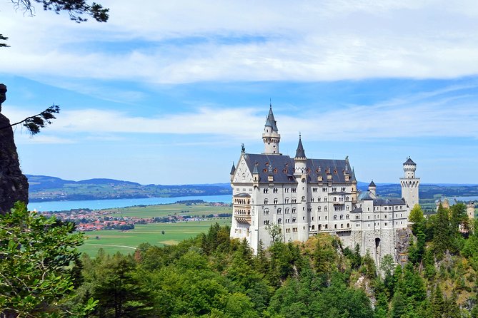 VIP Day Trip Neuschwanstein and Linderhof Castle From Munich - Positive Testimonials