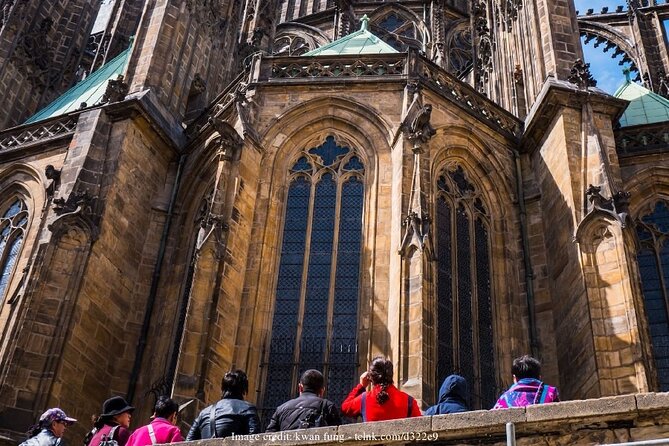 Visit Prague Castle & Lobkowicz Palace: Private Half-Day Tour - Cancellation Policy Information