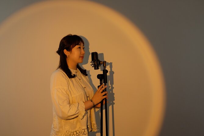 Vocal Recording in K-POP Producers Studio - Working With Producers and Engineers