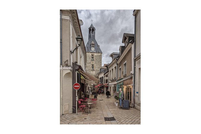 Walking Photography Tour of Amboise Conducted in English - Meeting and Pickup Information