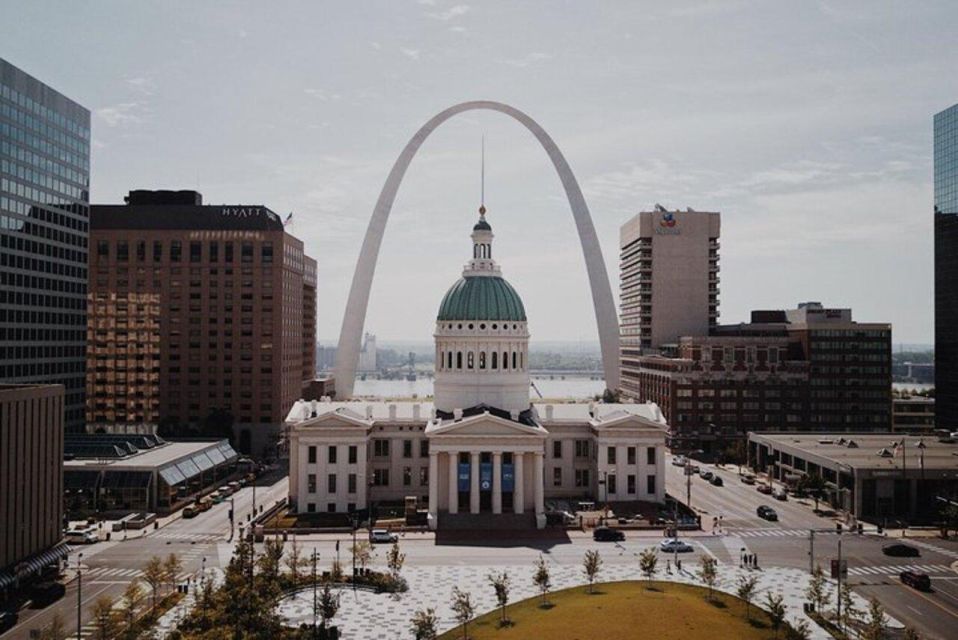 Walking Tour of the Saint Louis Fascinating History - Guided Tours and Sightseeing