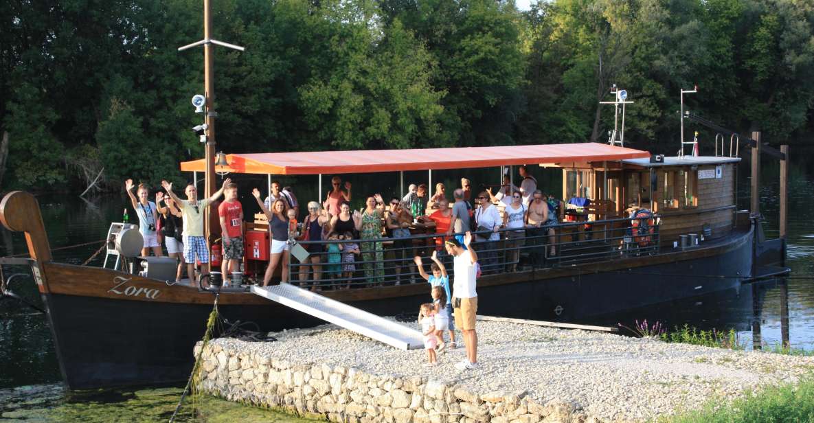 Weekend Boat Trip With a Wooden Boat on the River Kupa - Tour Highlights