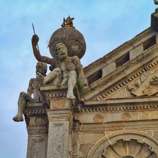 Wine and Wonders: Exploring Évora's History - Marvel at Évora Cathedral & Roman Temple