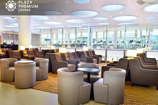 Winnipeg Richardson International Airport Plaza Premium Lounge - Meeting and Pickup