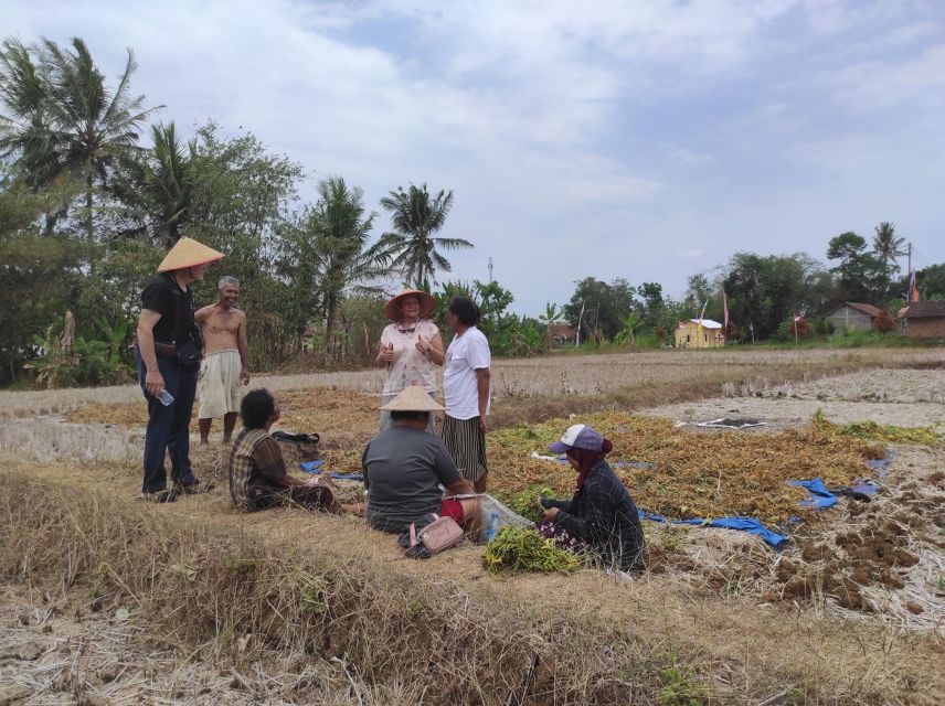 Yogyakarta: Village Cycling Tour Feel Real Local Atmosphere - Community Interaction