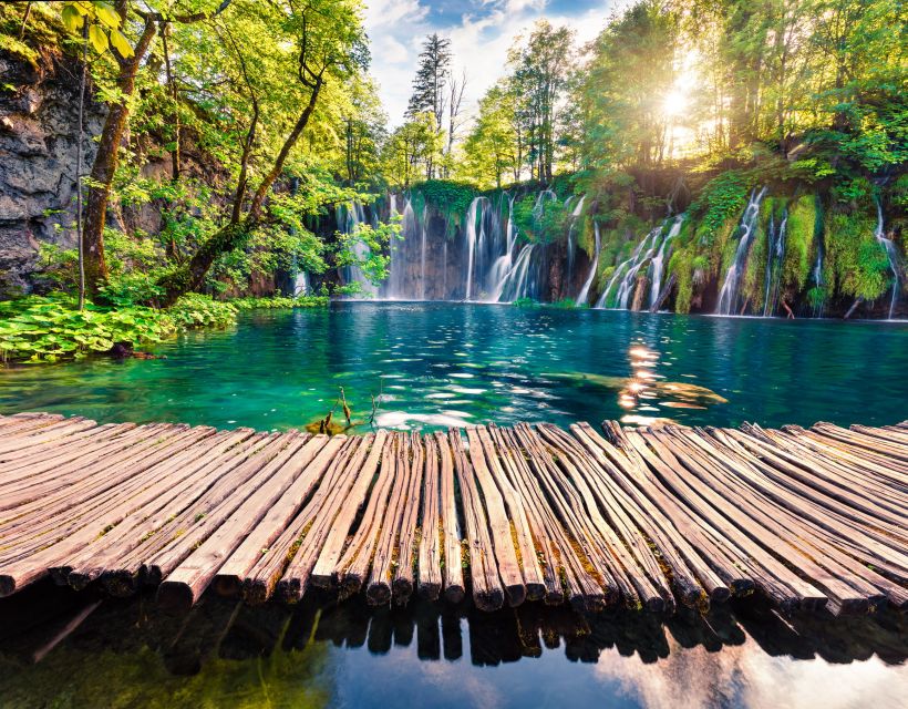 Zagreb: Plitvice Lakes and Rastoke Village Drop off Zadar - Exploring Plitvice Lakes National Park