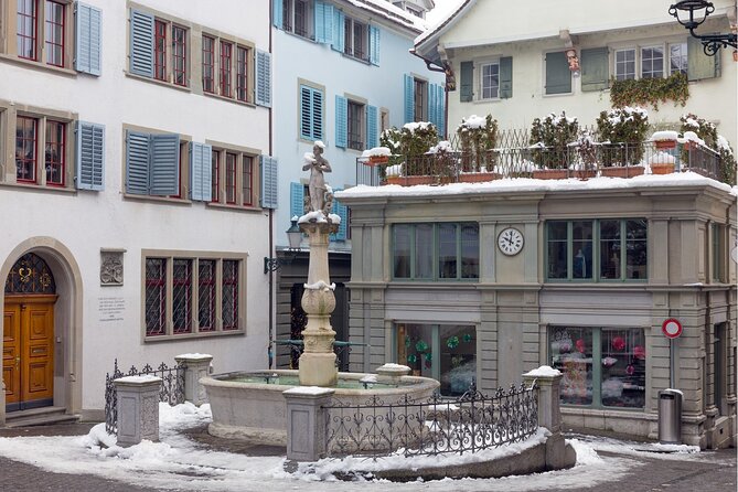 Zurich: 2 Hours Guided City Sightseeing Tour With Lake Cruise - Tour Overview