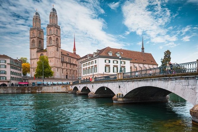 Zurich Highlights In A 2 Hour Walking Tour Including Panoramic Views - Guided Walking Experience