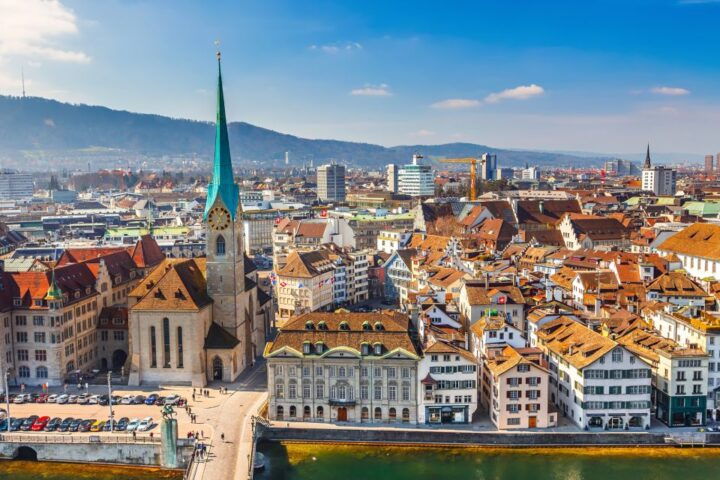 Zurich Highlights Self-Guided Scavenger Hunt and Tour - Experience