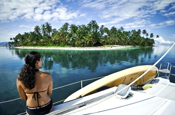 2D/1N Oceanfront Cabin, Private Bath in San Blas INCLUDING Day Tour Meals - Key Points