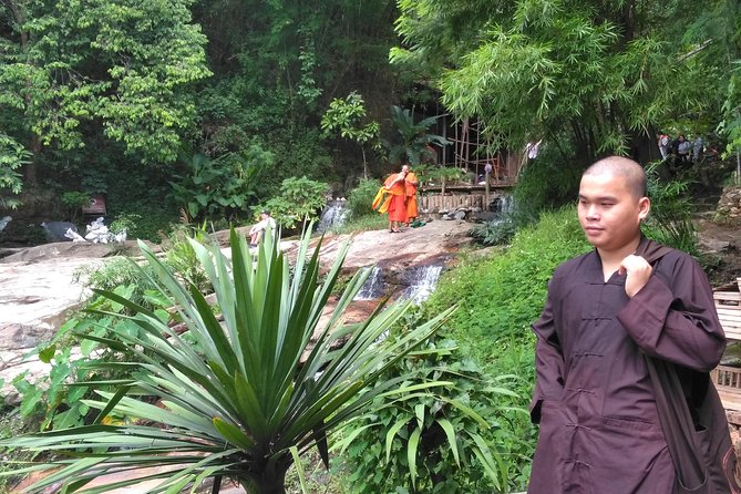 3-Hour Hike Round Trip Monk Trail to Wat Doi Suthep From Chiang Mai - Key Points