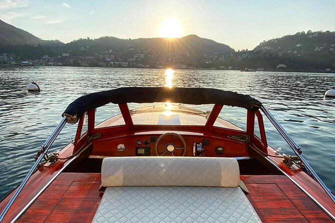 1 Hour Private Wooden Boat Tour on Lake Como 10 Pax - Traveler Feedback Highlight