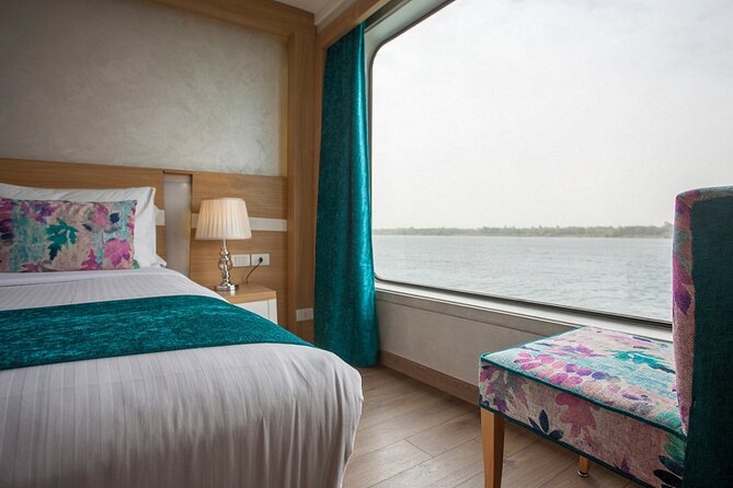 1 Night Nile Cruise From Aswan to Luxor - Dining and Culinary Experience