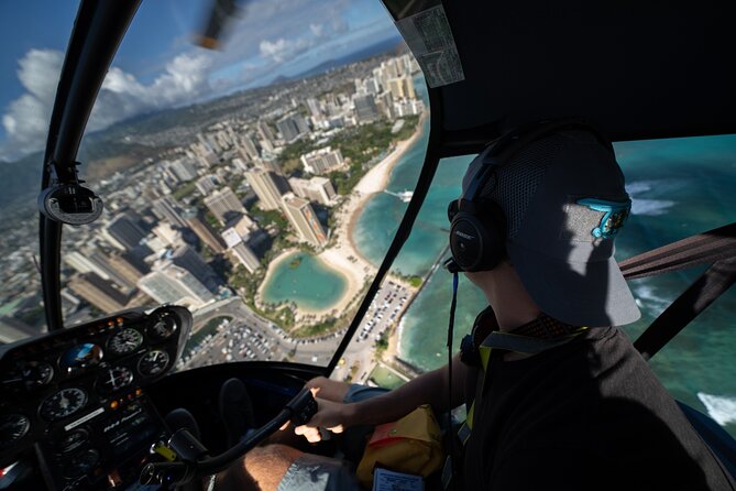 18 Minutes PRIVATE Helicopter Tour in Honolulu - Logistics Information