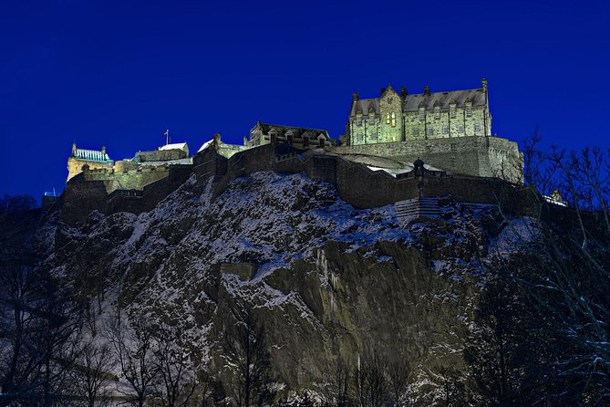 2-Day Edinburgh Tour by Rail With Accommodation, Edinburgh Castle & Bus Tour - Itinerary Highlights