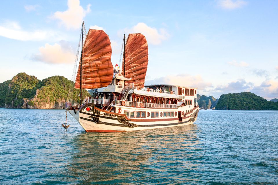 2-Day Royal Palace Ha Long Bay & Ti Top Island Cruise - Experience Ratings