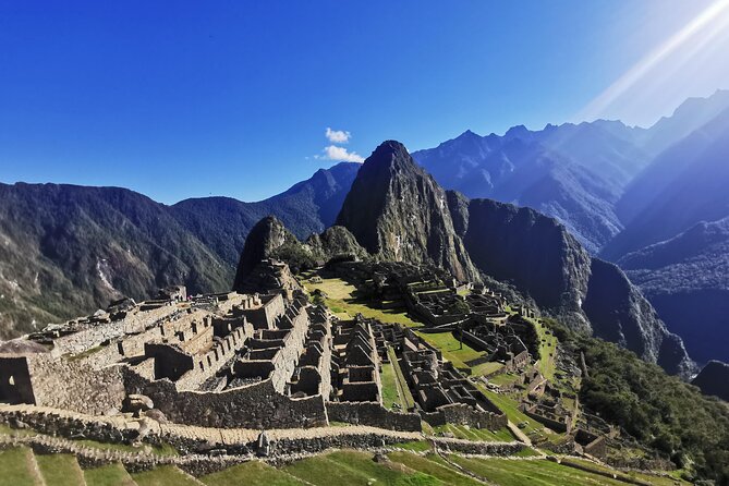 2-Day Tour in Moray Salt Mines Ollantaytambo and Machu Picchu - Day 2: Adventure in Machu Picchu
