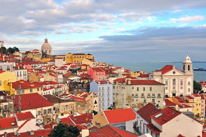 2 Hr City Tuk Tuk Tour of Lisbon - Itinerary Overview