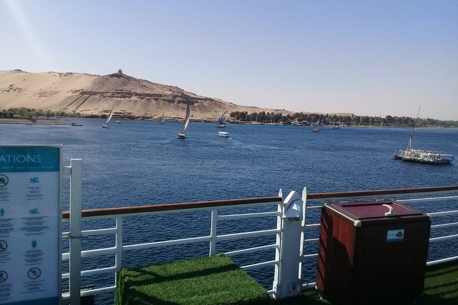 3 Night Luxor and Aswan Nile Cruise With Hot Air Balloon, Abu Simbel From Luxor - On-Board Dining and Entertainment