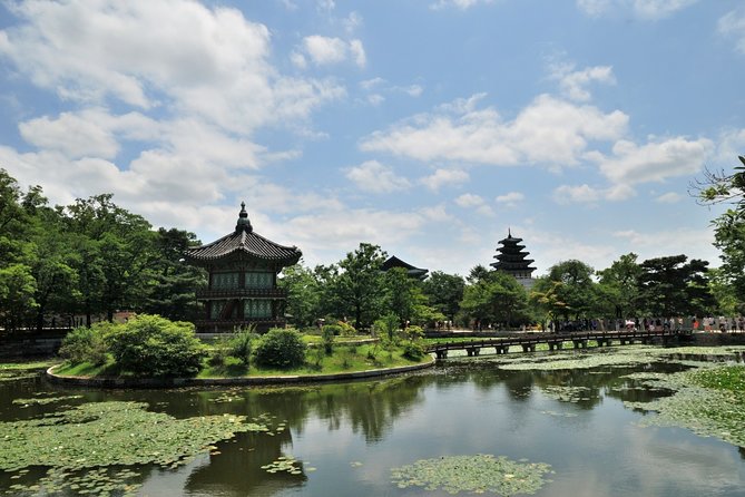 4 Hours Private Tour With Top Attractions in Seoul - Common questions