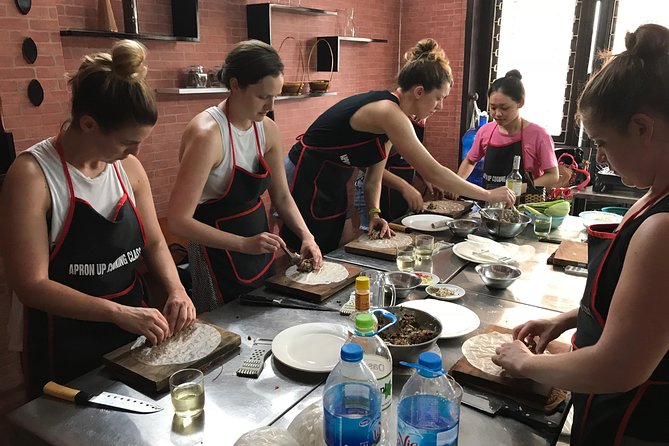 5 Traditional Dishes Hanoi Cooking Class With Market Trip - Traditional Dishes Cooking Session