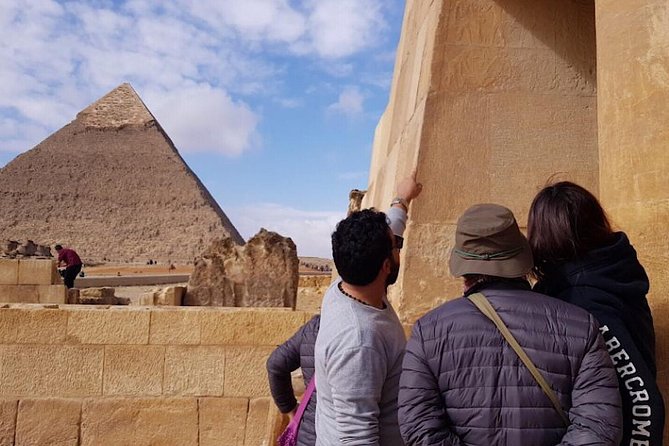 8 Hours Cairo Day Tour to Giza Pyramids, Memphis City, Sakkara and Dahshur - Guides Exceptional Service