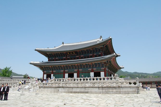 8 Hours Private Tour With Top Attractions in Seoul - Booking and Cancellation Policy