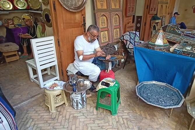 A Guided Day on Foot to Visit the Medina of Fes - Discovering Hidden Gems in the Souks