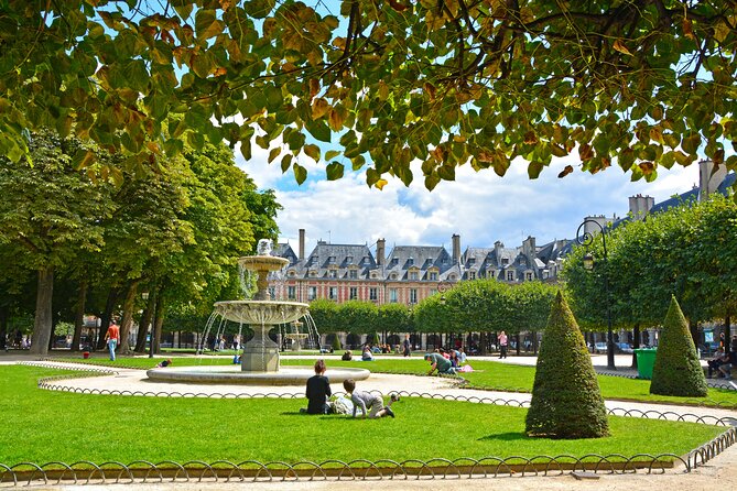 A Parisian Picnic: a Self-Guided Audio Tour in the Marais - Self-Guided Audio Tour Highlights