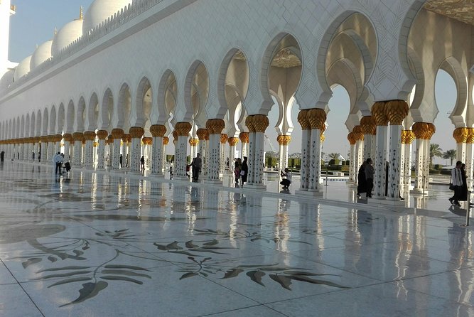 Abu Dhabi Tour With Sheikh Zayed Grand Mosque From Dubai - Itinerary Highlights