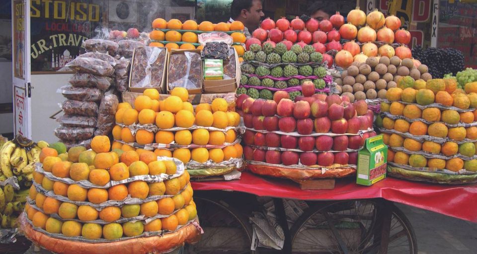 Agra: Street Food Tour With Spice Market on Tuk-Tuk - Rickshaw Ride Experience
